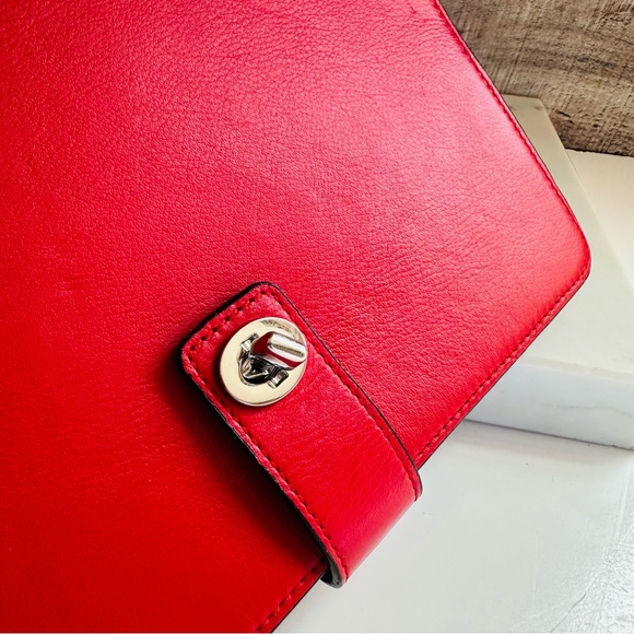 Coach Campbell Leather Turn Lock Leather IPad Case - Picture 2 of 8